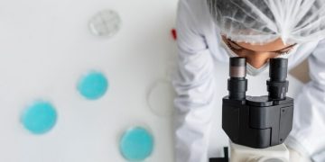 “Naegleria fowleri: 5 Common Questions About the Brain-Eating Amoeba and Water Exposure”